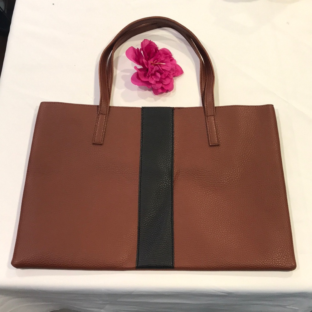 VINCE CAMUTO